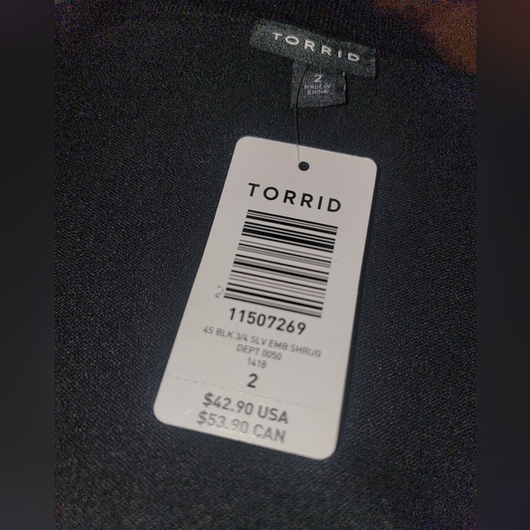 NEW NWT Torrid Plus Size Black Embellished Rhinestone Open Shrug/Sweater Size 2X - Picture 4 of 8
